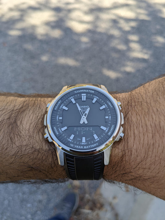 Casio AMW-880-1A Black Rubber Black Dial for Men