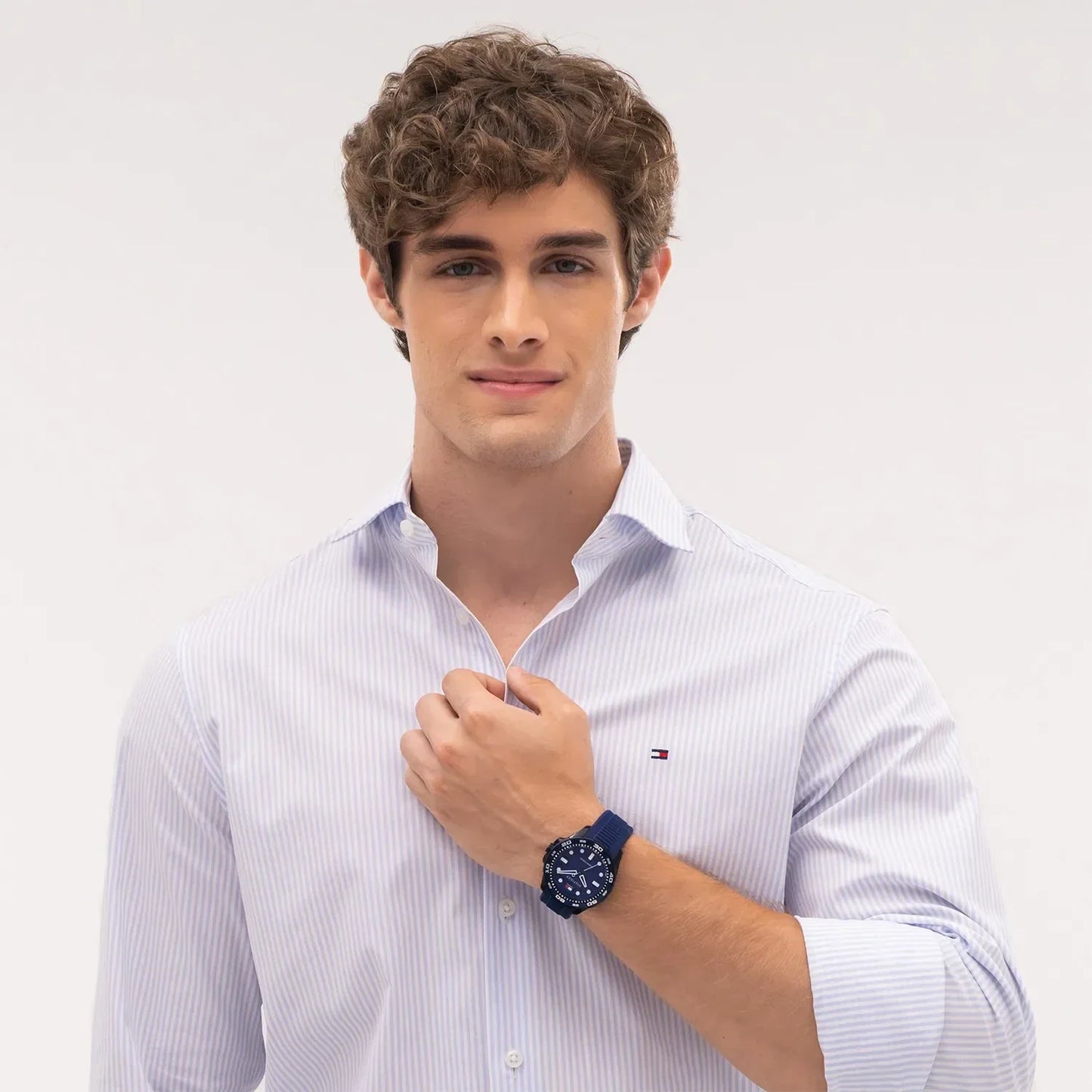TOMMY HILFIGER 1792265 NAVY BLUE RUBBER BAND BLACK DIAL FOR MEN