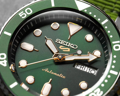 SEIKO SRPD63K1 SILVER STEEL BAND GREEN DIAL FOR MEN