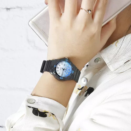 Casio LRW-200H-2E Analog Ladies Round Dial Fashionable diver design Resin Strap Date Quartz Watch