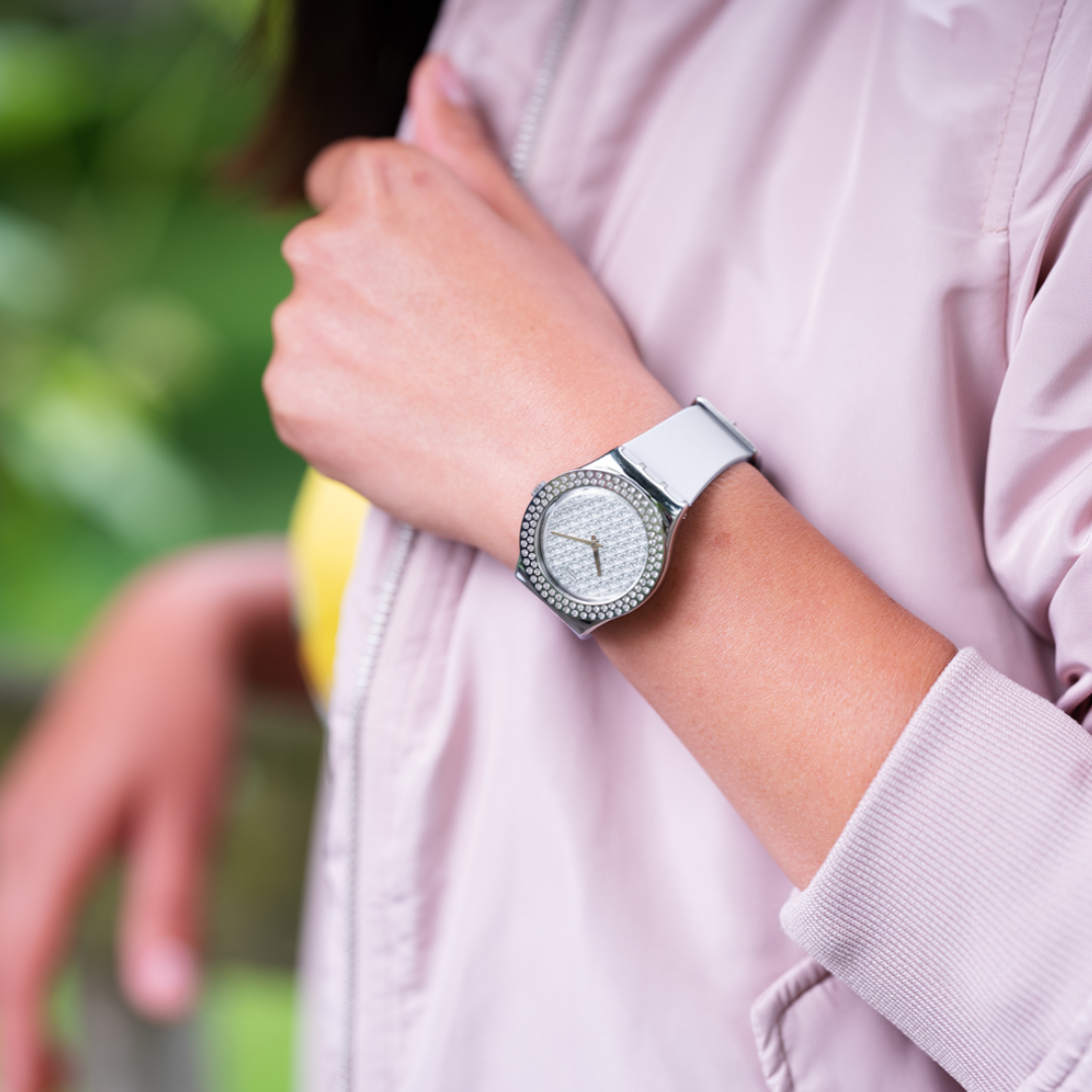 SWATCH YLS216 WOMEN WATCH