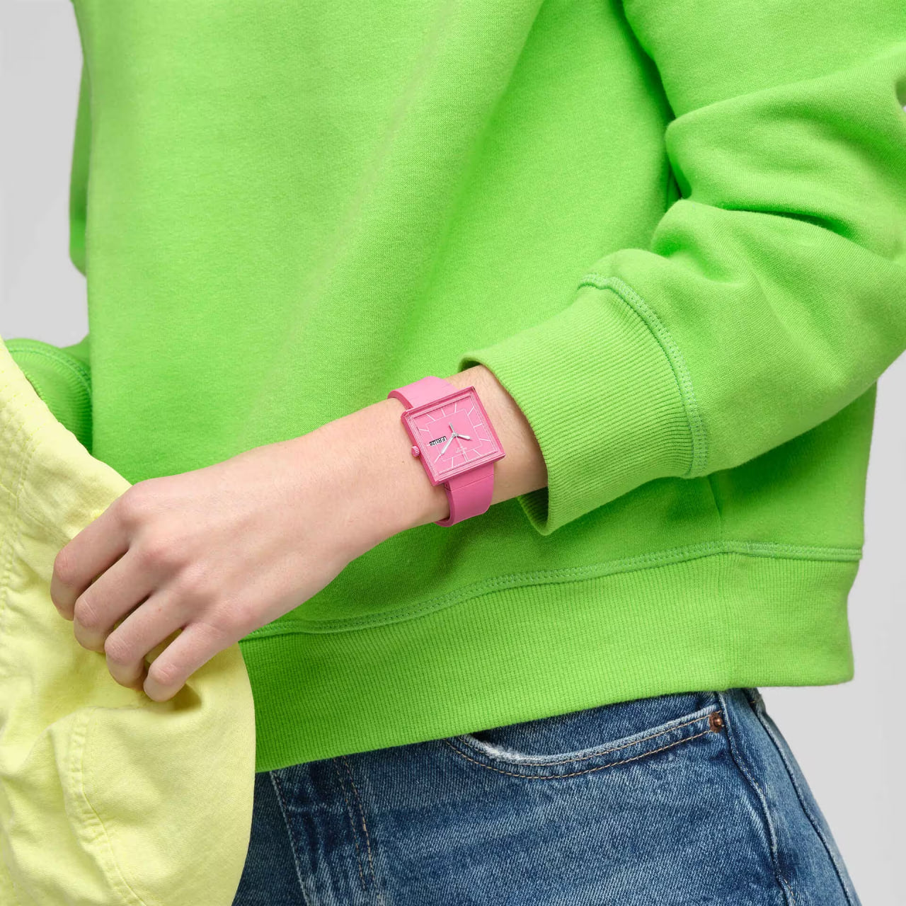 SWATCH SO34P700 WOMEN WATCH